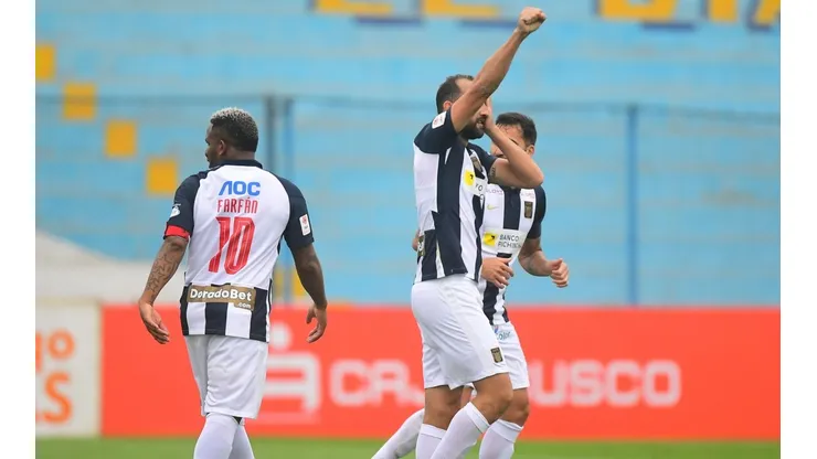 Con doblete de Barcos, y gran actuación de Farfán, Alianza venció 2-0 a Cusco FC por la Liga 1