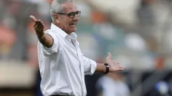 El debut de Gregorio Pérez: Universitario de Deportes se juega la temporada 2021 ante San Martín