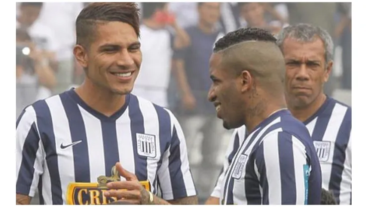 Con lisura y todo: Farfán y su peculiar pedido a Guerrero para que vuelva a Alianza Lima