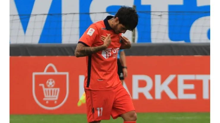 Beto da Silva celebró quitándose la sal.