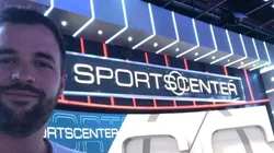Franco Lostaunau es conductor de Sportcenter en ESPN.