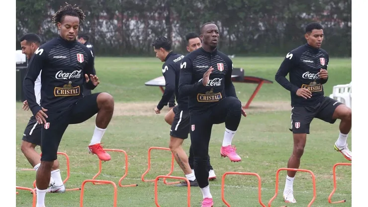 Este martes, la Selección Peruana tuvo su último entrenamiento en la Videna antes de ir a Brasil.