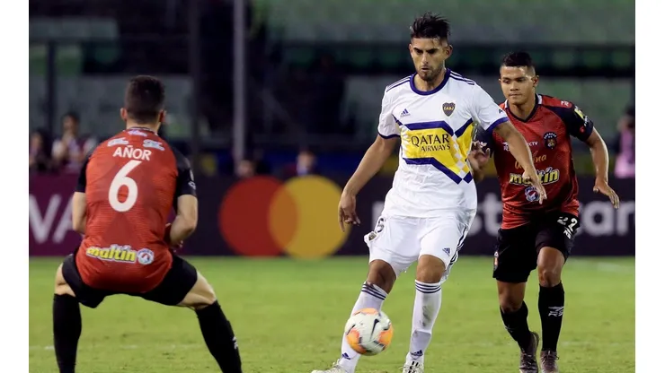 Carlos Zambrano juega en Boca desde enero del 2020. Foto: Getty