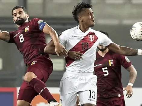 Renato Tapia respondió con desprecio a periodista deportivo: "Me molestaría, pero nadie te conoce"