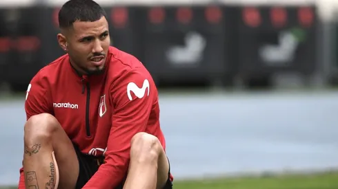 Peña quedó fuera del duelo ante Venezuela y corre riesgo de no jugar ante Brasil por Eliminatorias