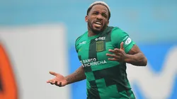Jefferson Farfán: "Trabaja, dedícate, lucha y persevera. No permitas que nadie determine tu futuro"