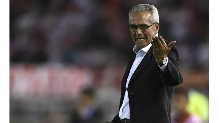 Gregorio Pérez entrenó solo unos meses a la U.