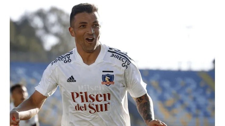 Carlos Caszely, ídolo de Colo Colo, se rinde ante Gabriel Costa: "Siempre con cabeza levantada"