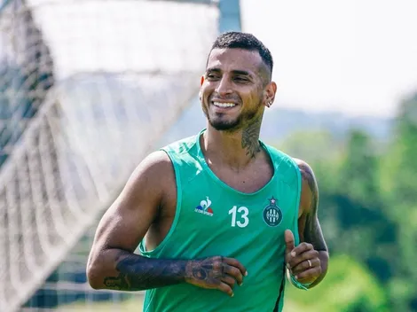 Peligra como Abram y Tapia: Saint Etienne en conflicto con la FPF por Miguel Trauco