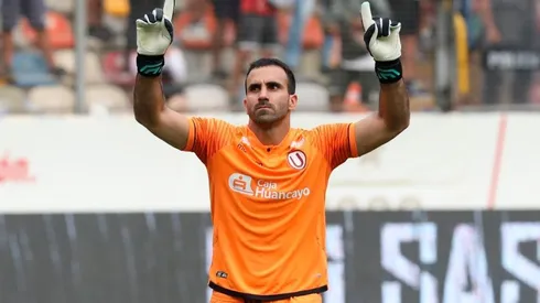 José Carvallo es el arquero titular de Universitario de Deportes.