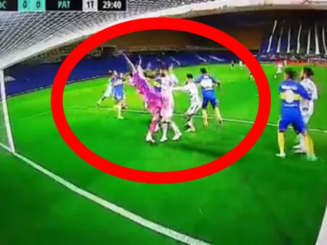 Casi lo destrozan: Luis Advíncula cometió 'Blooper' pero árbitro argentino lo terminó salvando