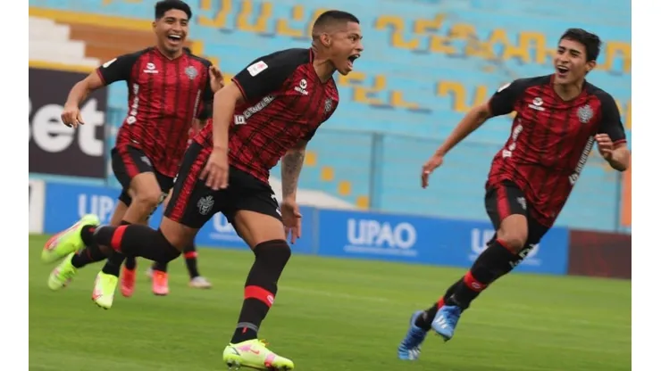 Melgar dio el gran golpe de la fecha. (Foto: @MelgarOficial).