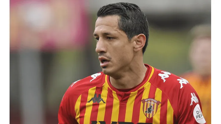 Aún sin equipo definido: Gianluca Lapadula no fue tomado en cuenta por Benevento debido a una lesión