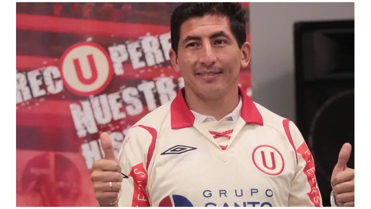 Johan Fano y su guiño a Universitario: presentó su licencia de director técnico de fútbol