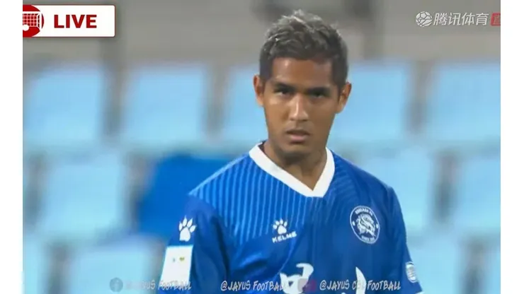 Roberto Siucho juega en Kunshan FC de la China League One.