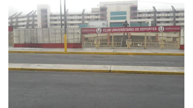Universitario de Deportes hacía de local en el estadio Monumental.