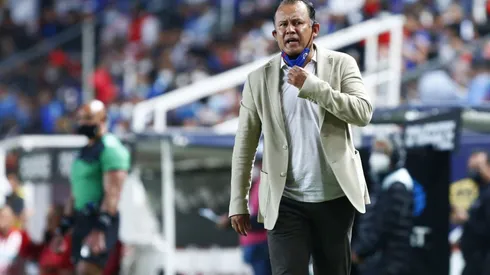 Reynoso enojado tras derrota de Cruz Azul ante Monterrey: "La tarea es ponernos a tono en lo físico"