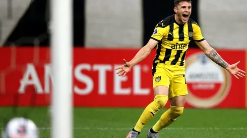 Giovanni González, sobre duelo ante Cristal en Uruguay: “La hinchada de Peñarol es un jugador más”