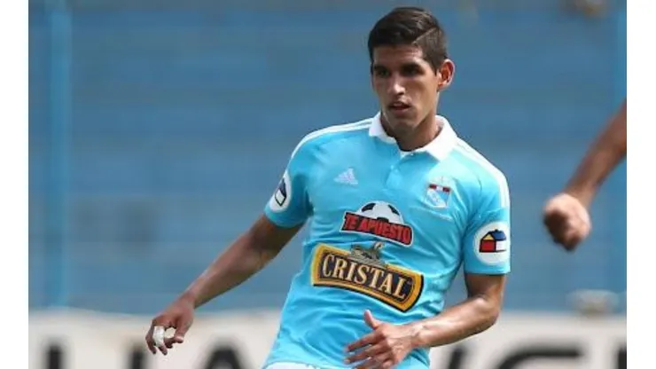 Luis Abram salió de Sporting Cristal para Velez Sarsfield.