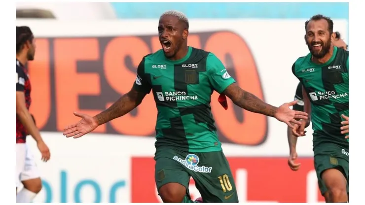 Jefferson Farfán y el video de su exigente entrenamiento para regresar lo antes posible a Alianza Lima