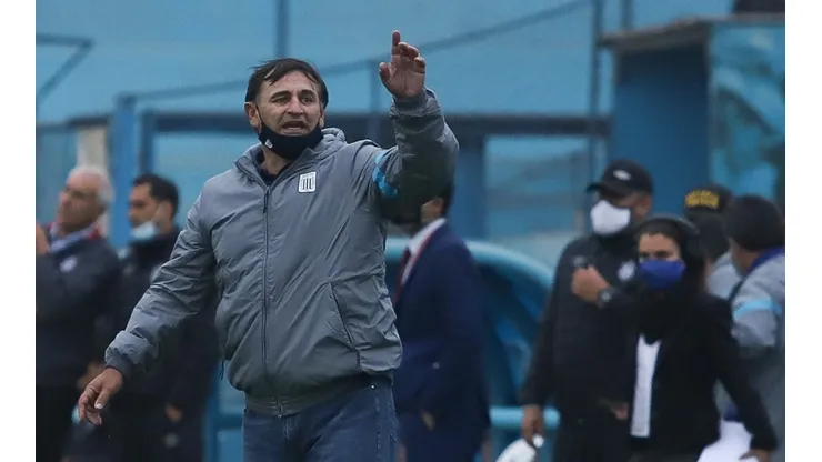 Carlos Bustos y su reflexión sobre el físico de Jairo Concha: "Necesita una alta compensación"