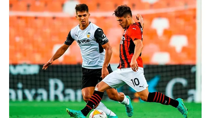 Alessandro Burlamaqui jugó más de 70 minutos contra el Milan.