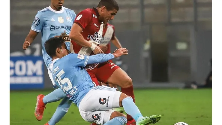 Succar fue quien salvó a Universitario de la derrota.