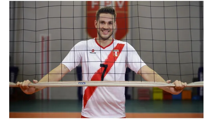 "Surf para pastrulos y skate para vagos", capitán de la selección de vóley pide que cambien prejuicios