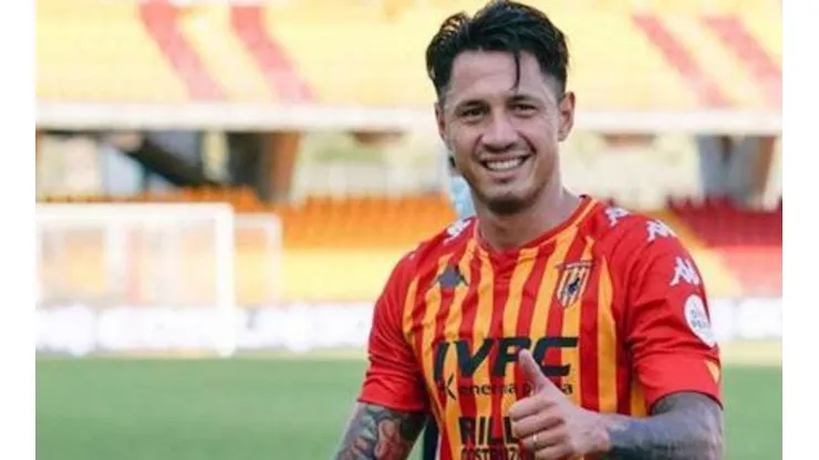 Gianluca Lapadula descendió con el Benevento en la última temporada.