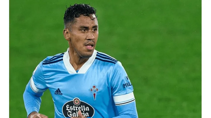 Celebra Celta de Vigo: Renato Tapia trabajó sin problemas a la par del equipo de Eduardo 'Chacho' Coudet