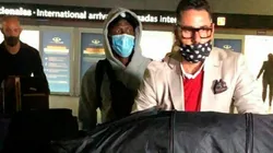 ¡Buenos Aires! Advíncula llegó en la madrugada a Argentina para fichar por Boca Juniors