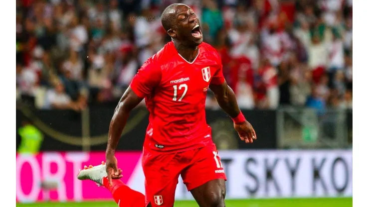 Luis Advíncula es el lateral derecho titular de la Selección Peruana.