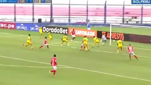 Raziel García desbordó por izquierda con Cienciano.