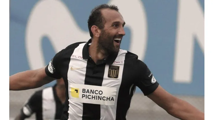 Sigue 'El Pirata': Alianza Lima renovó el contrato de Hernán Barcos hasta la próxima temporada