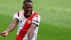 Luis Advíncula a horas de arribar a Argentina: la legión de peruanos que jugaron en Boca Juniors