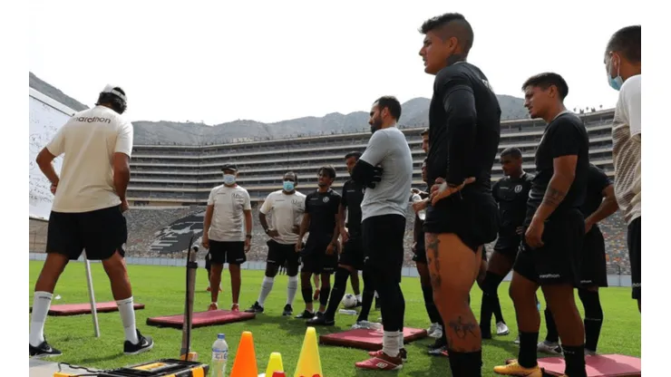 Ángel David Comizzo pone a sus mejores jugadores contra Alianza Atlético de Sullana