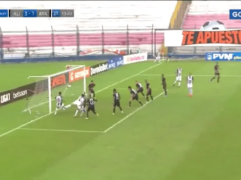 Un debut soñado: Aldair Rodríguez anota el 3-1 ante Ayacucho FC metido como '9'