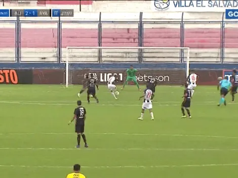 Voltea sin esfuerzo: Jairo Concha con potente remate marca el 2-1 ante Ayacucho FC