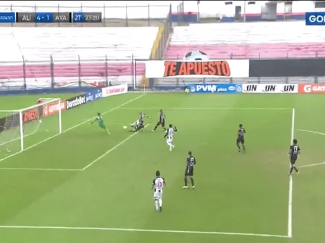 Tremenda goleada: Arley Rodríguez define a placer colocando el 4-1 frente a Ayacucho FC