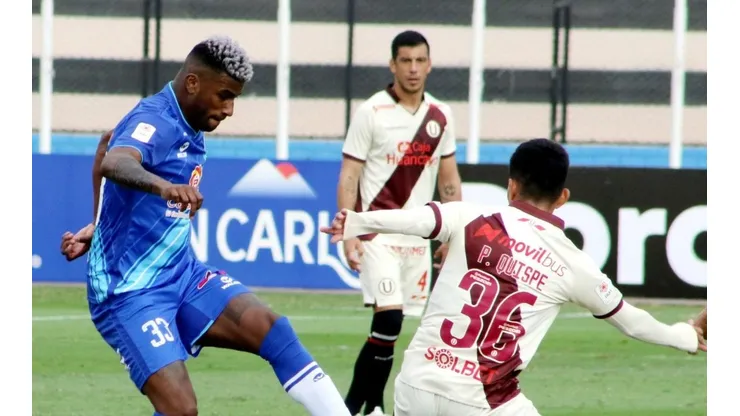 Carlos Ascues jugó en Alianza Lima el año pasado.