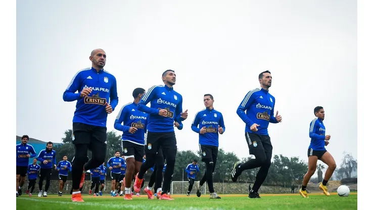 Cristal viajó a Argentina y seguirá este itinerario para su duelo ante Arsenal por la Sudamericana