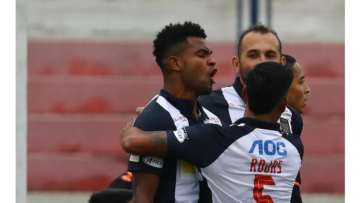 Con goleada, Alianza se sobrepone 4-1 a Ayacucho con gol de Aldair Rodríguez