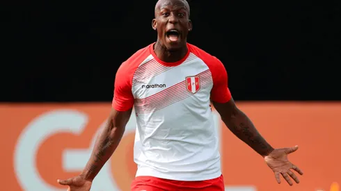 A falta del anuncio oficial: Luis Advíncula es nuevo jugador de Boca Juniors