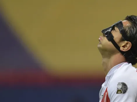 Gianluca Lapadula fue incluido en portada de Copa América junto a Messi y a Neymar