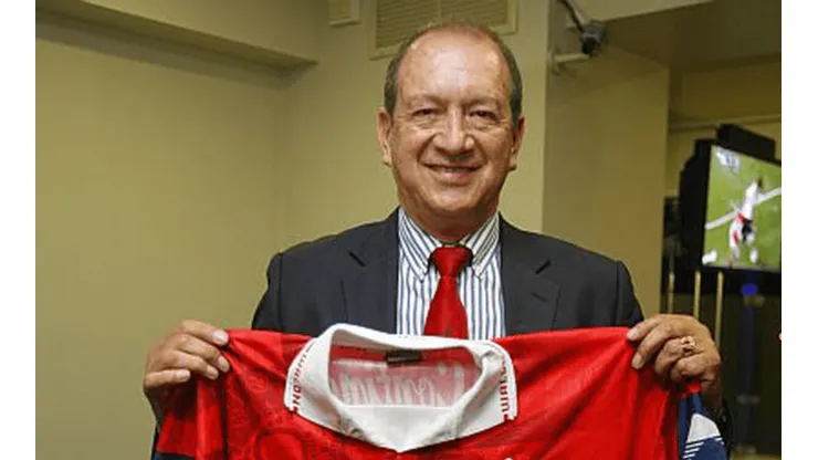 Juvenal Silva: "Cienciano estuvo entre los 10 mejores clubes del mundo. Conmigo no descendían"