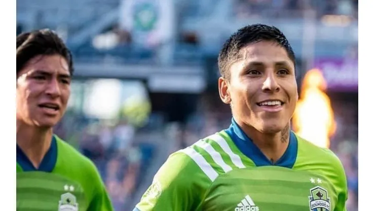 Raúl Ruidíaz es el delantero titular de Seattle Sounders.