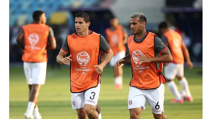 Aldo Corzo y Miguel Trauco han sido los laterales de la presente Copa América.