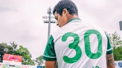 Kluiverth Aguilar fue presentado con un espectacular video en el fútbol de Bélgica