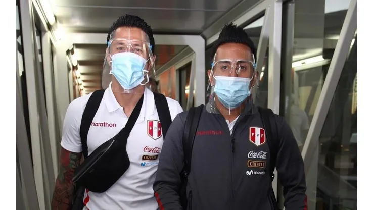 Gianluca Lapadula y Christian Cueva son titulares en la Selección Peruana.