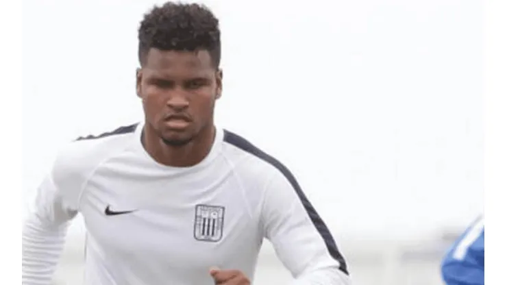 Llegó el ansiado refuerzo: Aldair Rodríguez firmó contrato con Alianza Lima por 1 año y medio